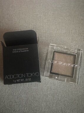 Addiction Tokyo the Eyeshadow Pearl Private Beach 004P 1g